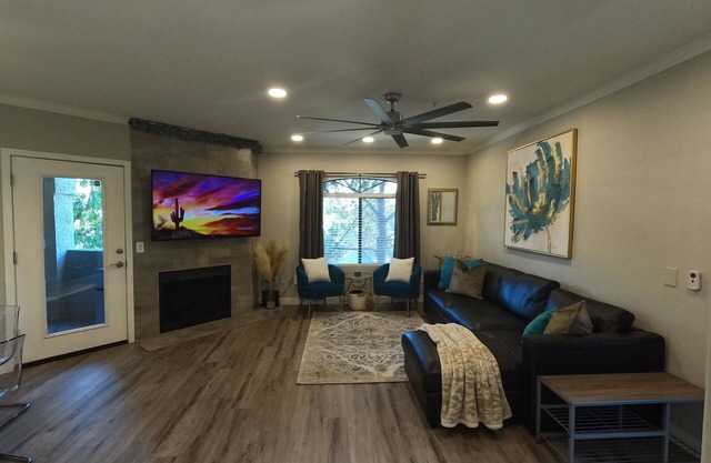 Clean & Convenient Holiday Retreat!