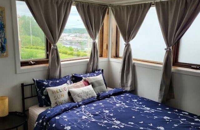 Clean & Cozy Private Suite with a St. John River view. Edmundston,NBn