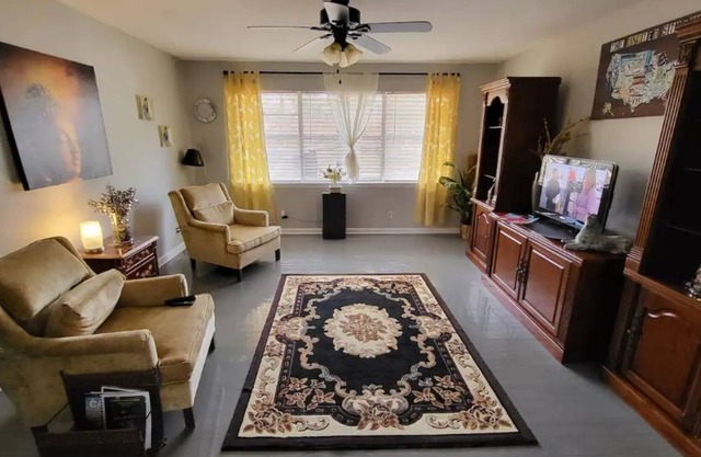 *Clean, Discounted: Relaxing, 3BR/2BA-near LRAFB