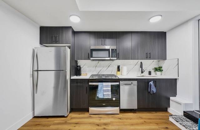 Clean| Exquisite| Modern| Brand New| Ravine View
