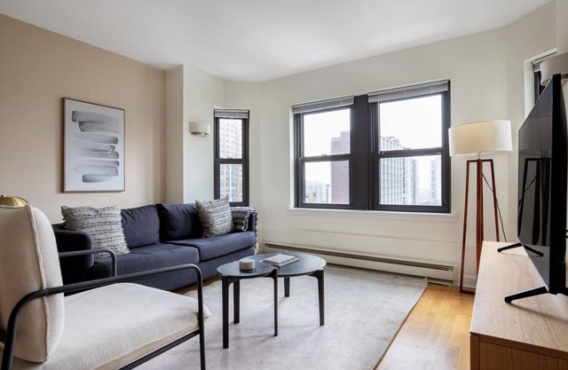 Clean Gold Coast 1BR w/ Doorman & Gym, nr Park & Beach, by Blueground
