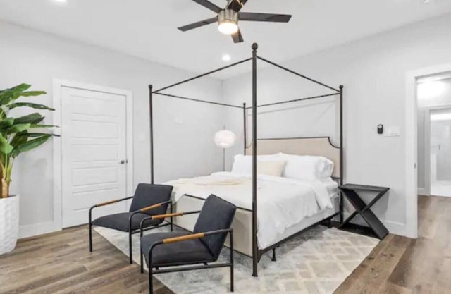 Clean Luxury room w patio