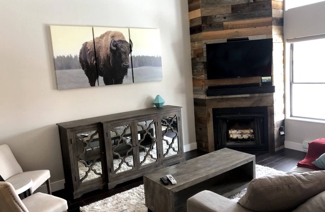 Clean Mountain Living - Hiking, Biking, Boating, Golfing, Skiing