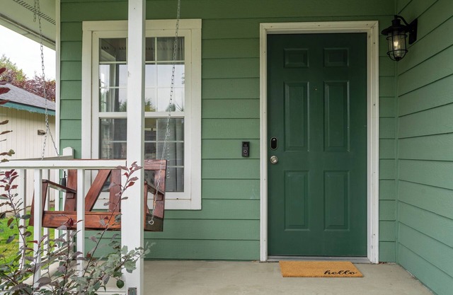 Clean, Quiet Comfort in Centralized Location