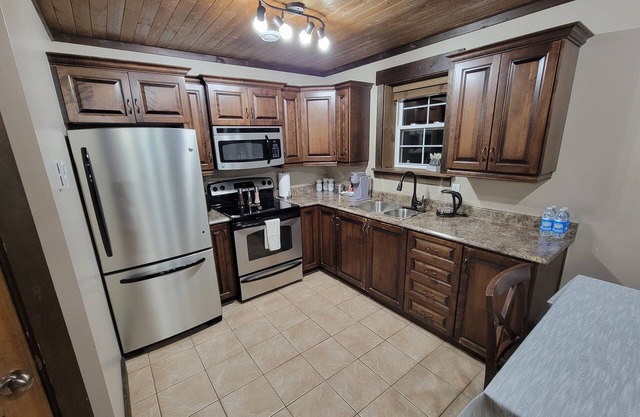 Clean, quite, private, fully furnished apartment!
