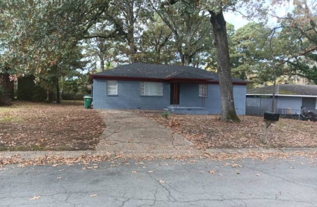 Clean Safe Comfortable Housing - Nestled among the Oaks
