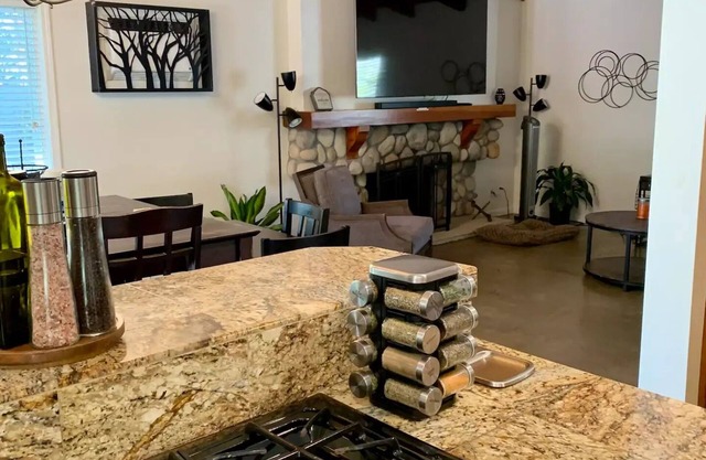 Clean, Safe, Quiet home in T.O.
