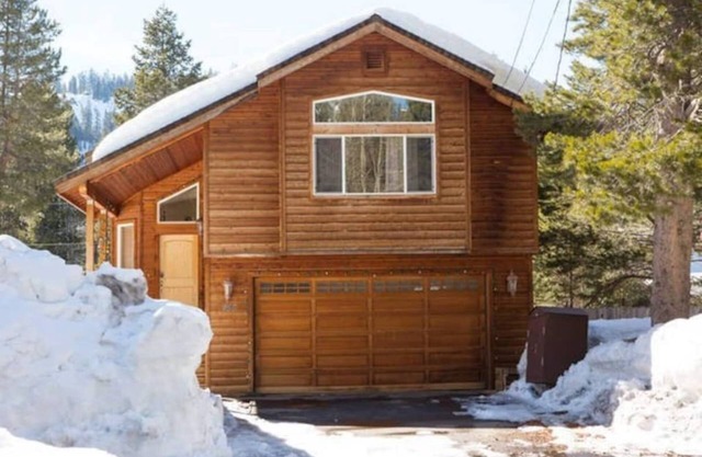 Clean Spacious 3 Bed Nash Family Cabin. 2300sq/ft