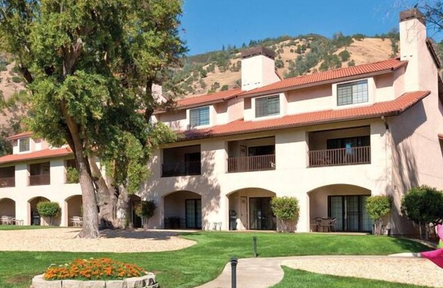 Clear Lake Resort 2bdr