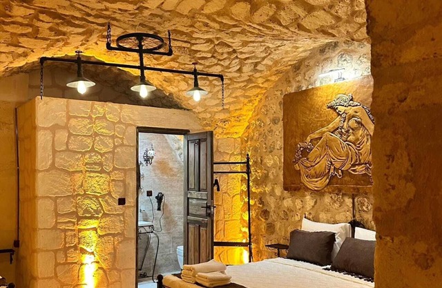 Cleopatra Antique Hotel