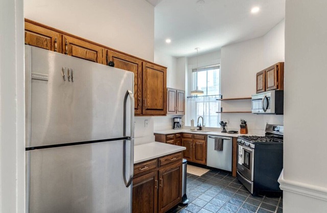 Clifton 1 Bed Renovated Historic Home by Zoo, UC