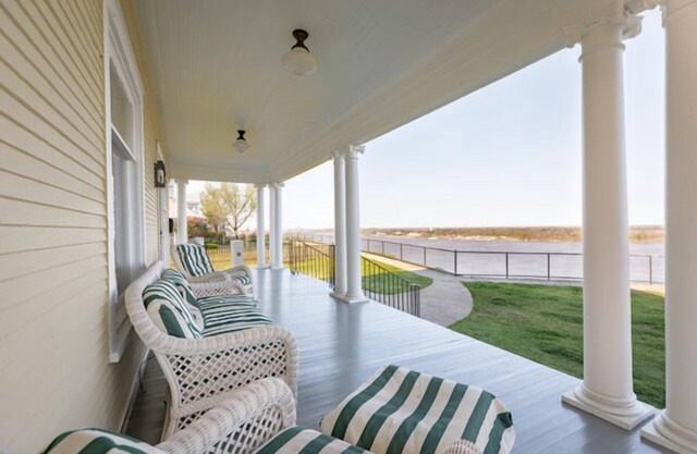 Clifton House - Big River North | Queen Suite | Mississippi River Views