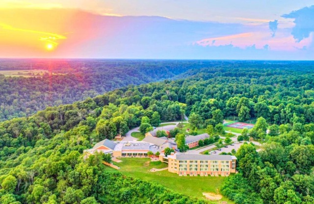 Clifty Inn