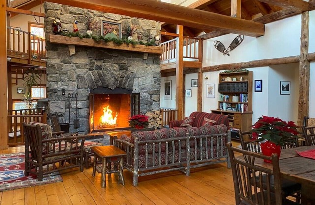 Climber's Lodge - Surrounded by wilderness, Keene, ny