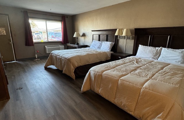 Clintonville Motel