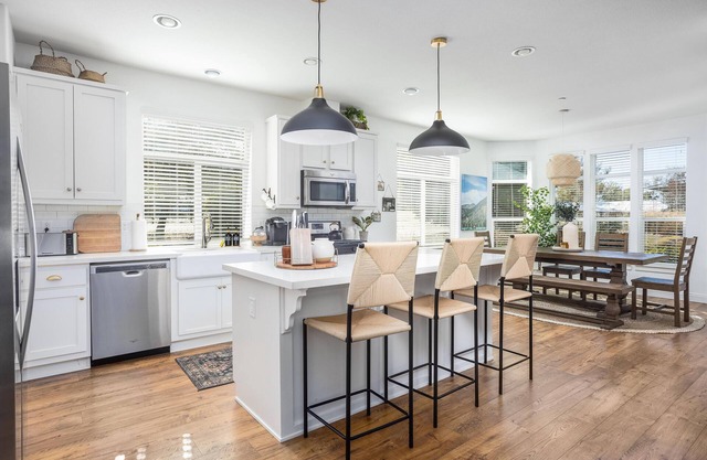 Clockers House at Galway - 3 bedroom, 3 bath luxury home on-site of Galway Downs