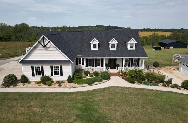 Bourbon Barrel Cottages on Kentucky Bourbon Trail minutes from all main distilleries