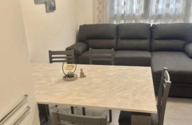 Near the center of Como, apartment with all amenities. Convenient for Switzerland.