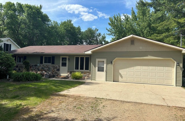 Close to Everything! Freshly updated ranch home.