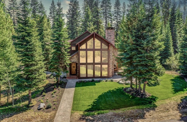Close to Lake, Arcades, Firepit, Hot Tub