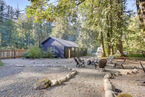 Close to Mt Hood Skibowl Retro Rhododendron Cabin
