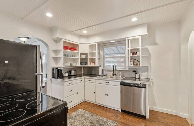 Close to Provo Airport, Queen Bed!