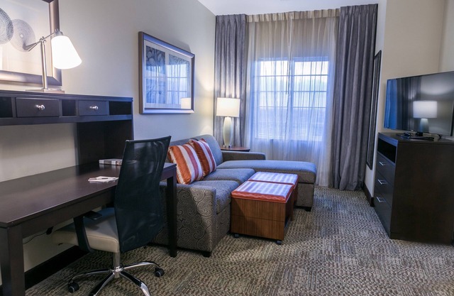 Close to TU | Modern Suite + Heated Outdoor Pool