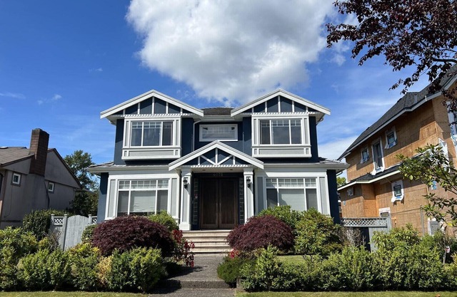 Close to UBC, St. George School, beautiful house
