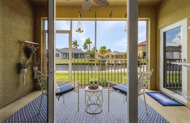 Closest to the Pool! - Updated, Bright & Cheery - Condo Serenity Cove - Roelens Vacations