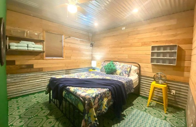 Clover Casita - Your Perfect Getaway in Lockhart