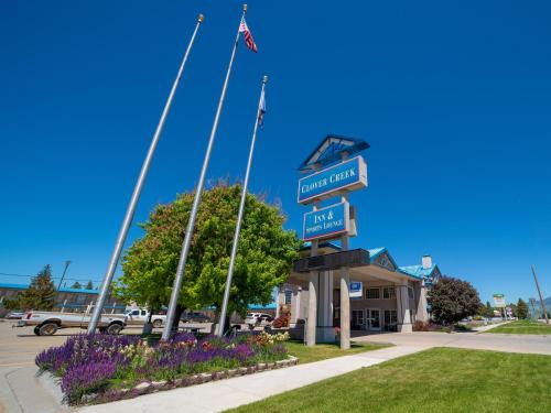 Clover Creek Inn