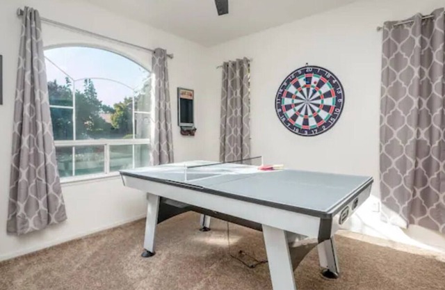 Spacious 3 Bed/2 Bath w/Game Room & 3 Car Garage!