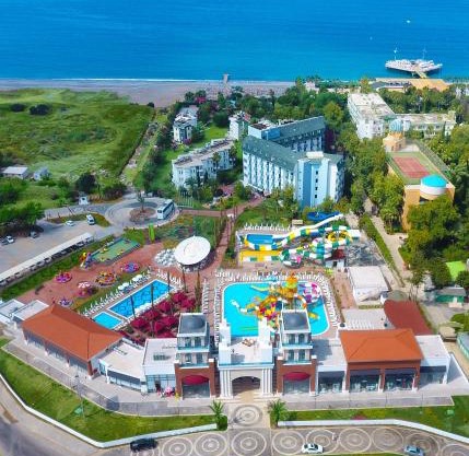 CLUB AQUA PLAZA
