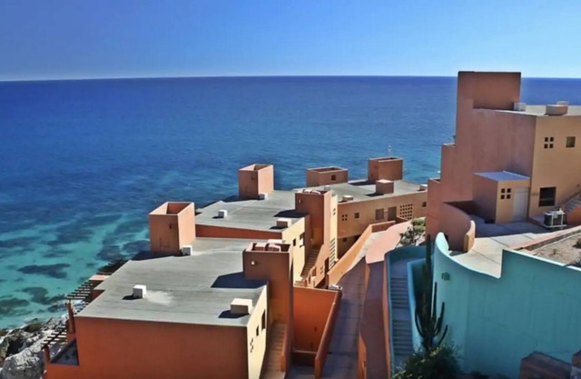 Club Regina Ocean Front Condo 2