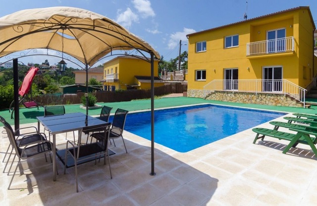 Club Villamar - Schön und gemütlich Haus mit privatem Pool von Rasen umgeben und in einer sehr ru...