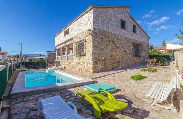 Club Villamar - Entdecken Sie die ruhige Eleganz einer charmanten Villa in einer friedlichen Urba...