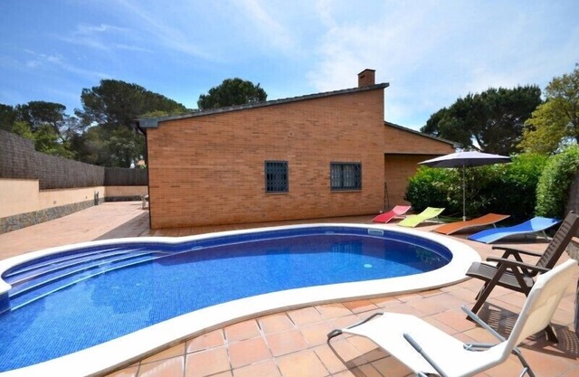 Club Villamar - Eine moderne, komplett freistehende Familienvilla in der Nähe von Lloret de Mar.