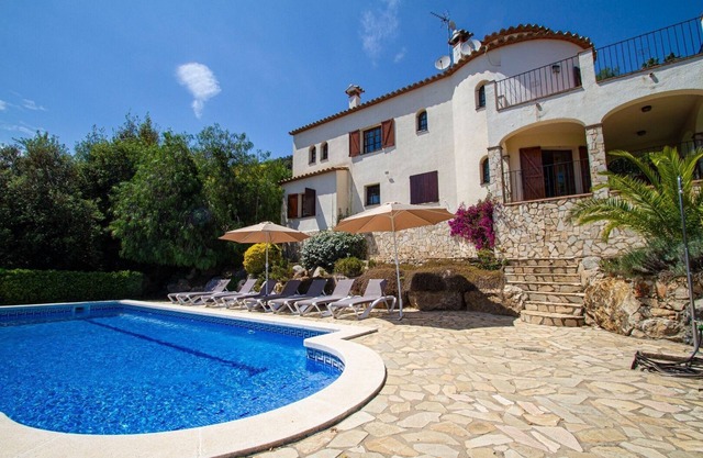 Club Villamar - Schöne Villa mit einem schönen Pool und Petanque in einer ruhigen Gegend.