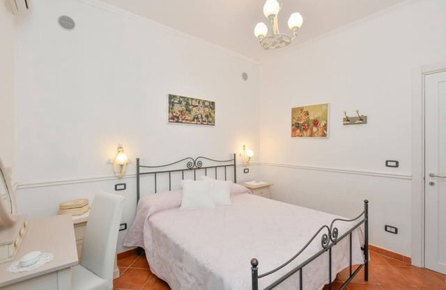 Coratina Apartment with private patio, in the garden and near the pool