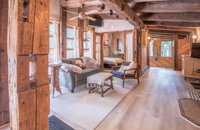 Coach House-A Unique Getaway Tucked in the Trees