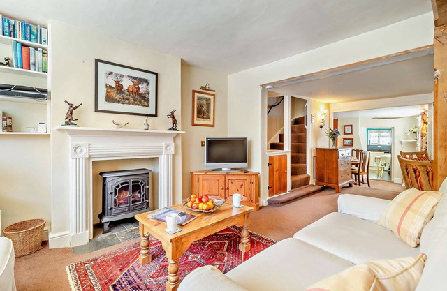 Coach House Cottage - Zwei Schlafzimmer Haus, Schläft 4