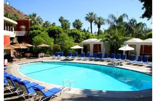 Coachella Jr Villa Palm Canyon Resort - Sleeps 4