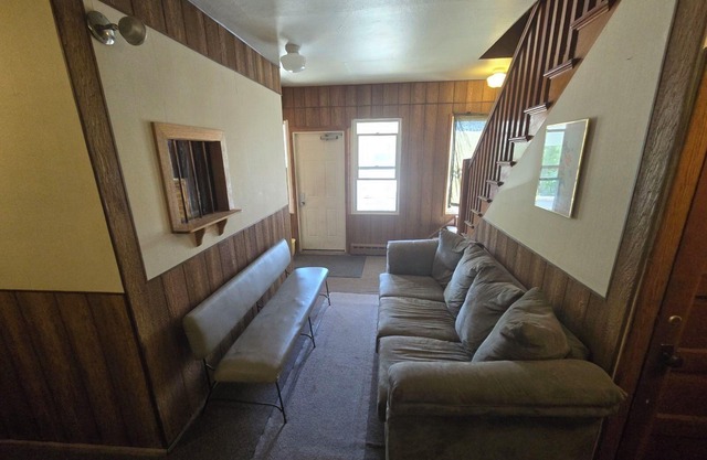 Coal Branch Hotel & Restaurant, Room 7