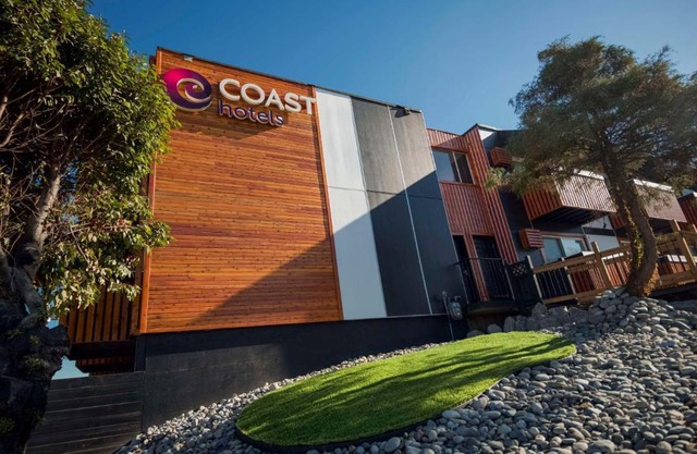 Coast Metro Vancouver Hotel