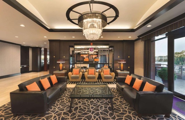 Coast Victoria Hotel & Marina by APA