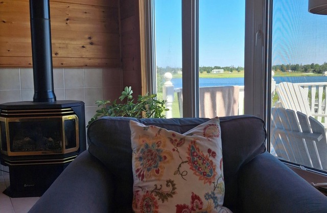 Coastal Blue at Brackley 3 Bedroom Cottage minutes from Brackley Beach