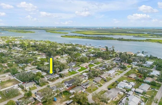 Coastal Comfort - 3BR Pet-Friendly Getaway