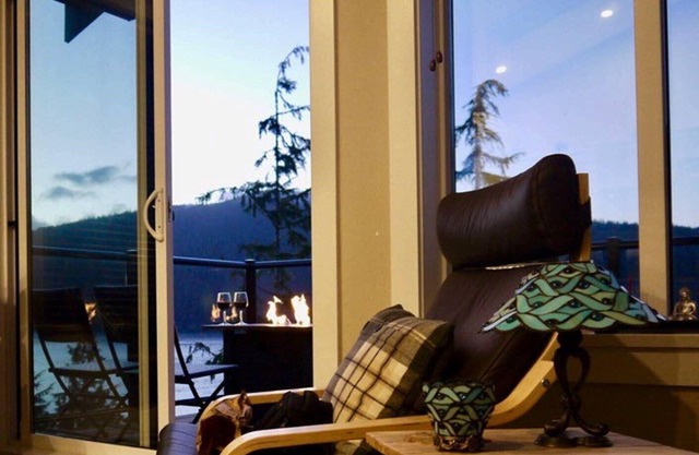 #228 - Coastal Comfort Cottage