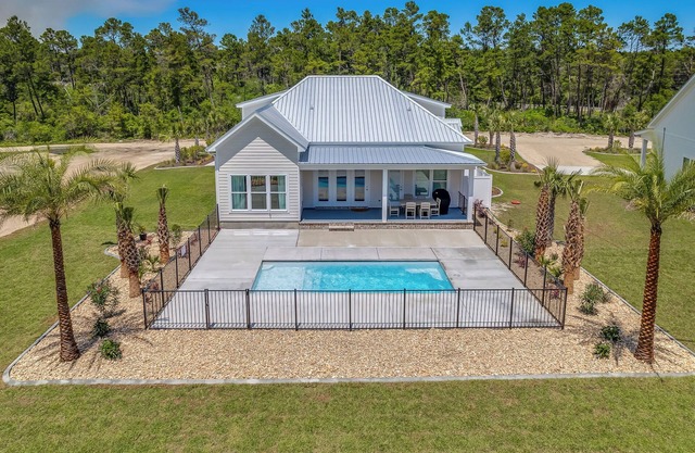 Coastal Cottage on the Forgotton Coast of St Teresa, Florida