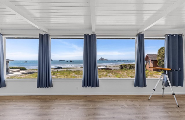 Coastal Cove Beach Bungalow! Strandspaziergänge, Whale Watching, Achat Jagd & More!
